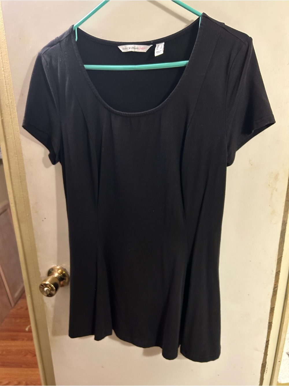 Isaac Mizrahi Black Short Sleeve Scoop Neck Top